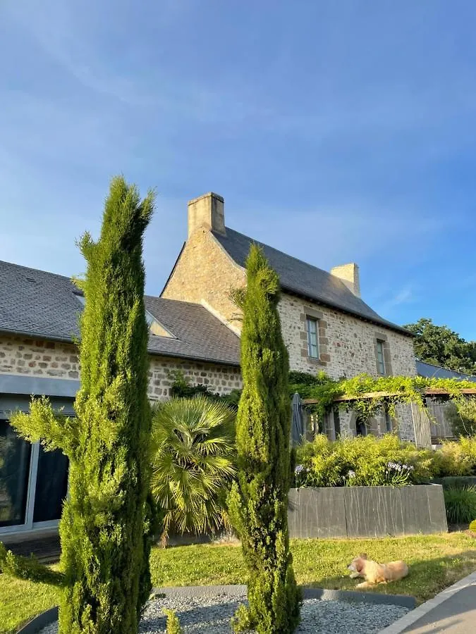 Manoir de la Nogrie - Chambre de charme 2 à 4 personnes Val-d'Ize Alojamento de Acomodação e Pequeno-almoço